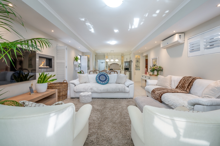 3 Bedroom Property for Sale in Kelderhof Country Village Western Cape